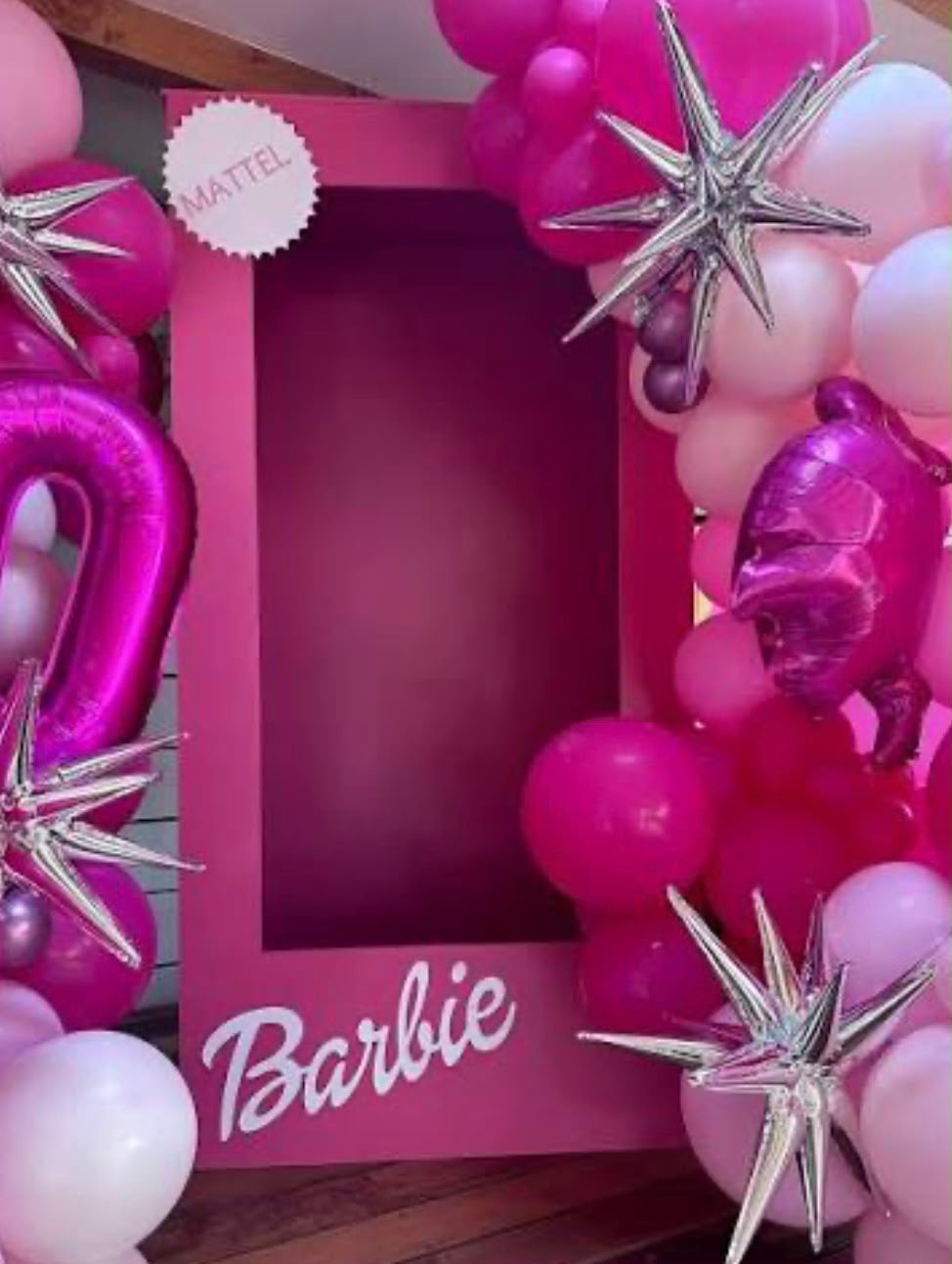 Cabine photo Barbie rose, location anniversaire et EVJF à Pau